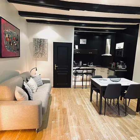 Rent Dolomites Apartment Annecy